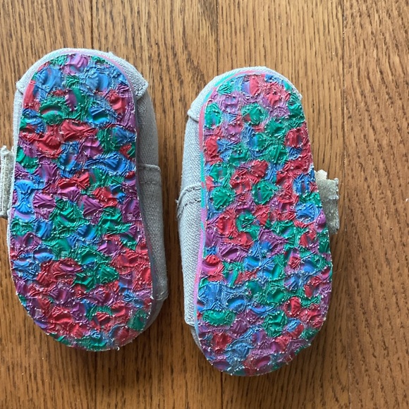 TOMS GREY EARTHWISE CLASSICS TODDLER SIZE 4 - Picture 4 of 6